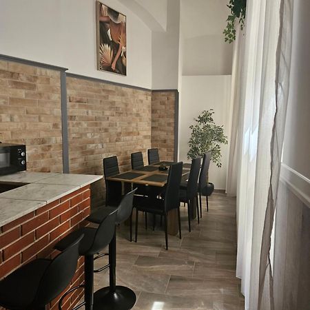 D3 Basilica Luxury Spacious Free Parking For 1 Car Budapest Luaran gambar