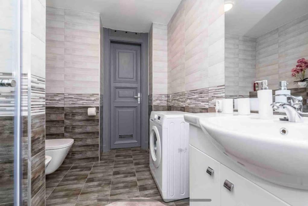 D3 Basilica Luxury Spacious Free Parking For 1 Car Budapest Luaran gambar