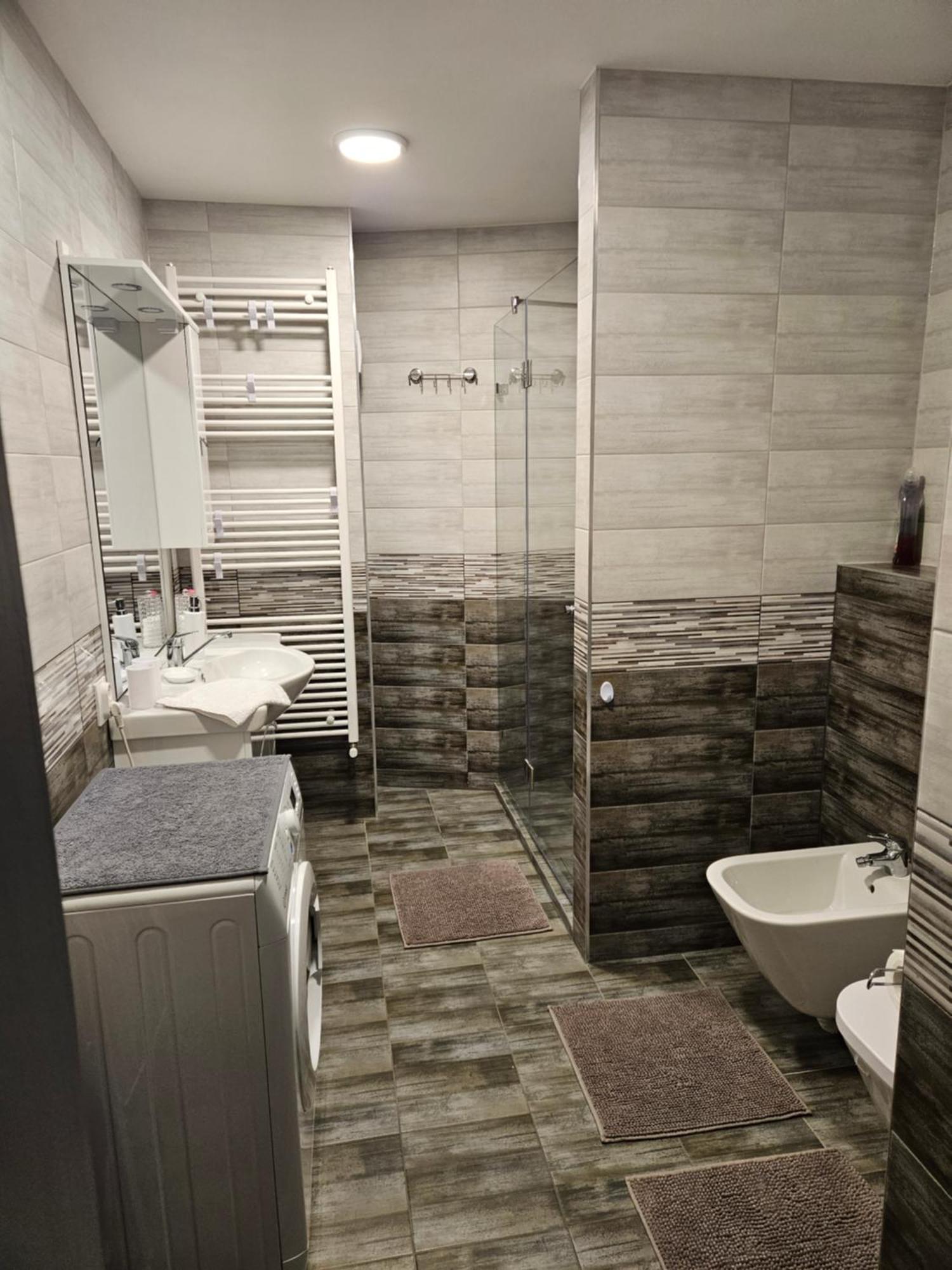 D3 Basilica Luxury Spacious Free Parking For 1 Car Budapest Luaran gambar